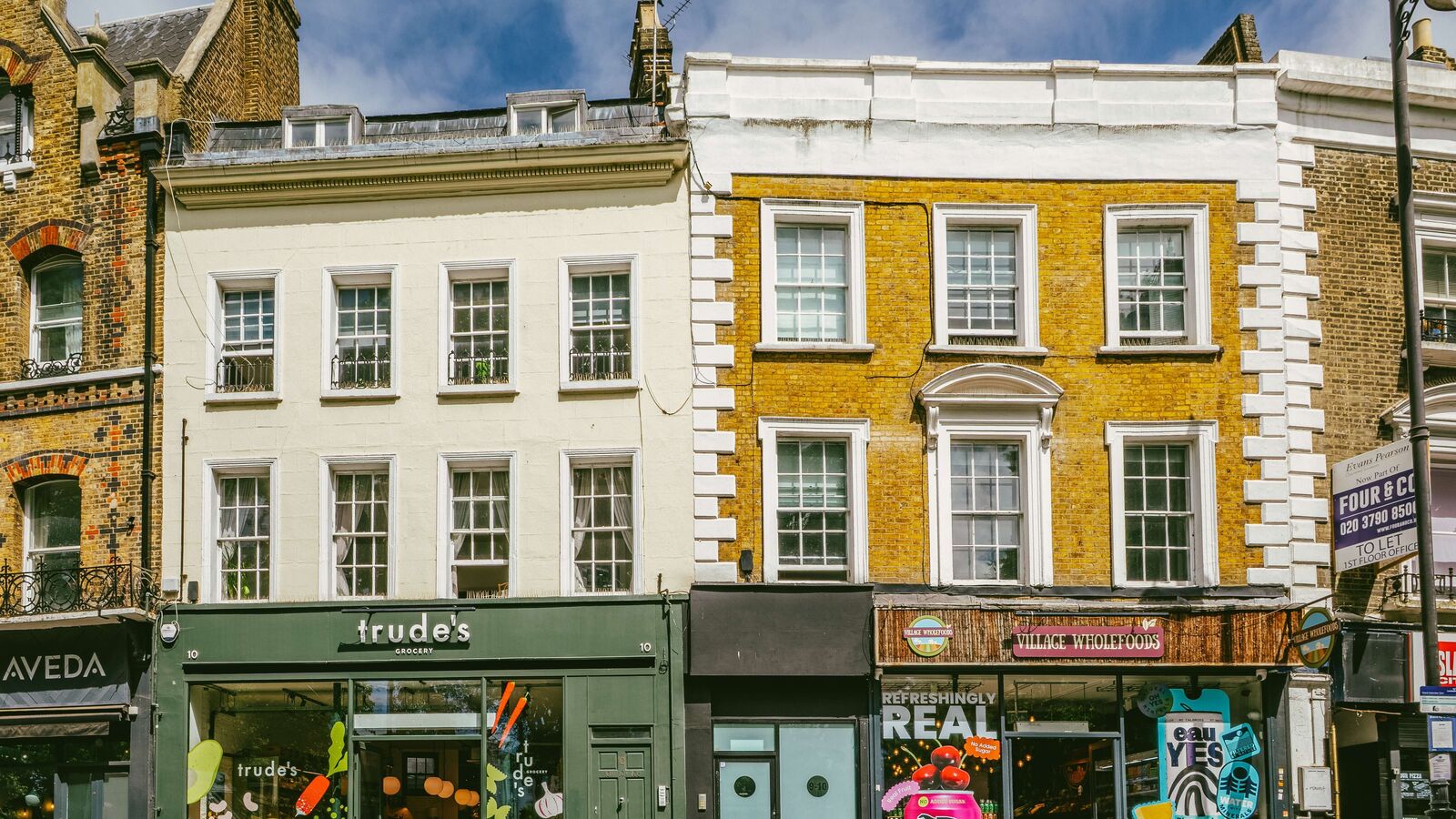 Clapham 9-10 The Pavement image